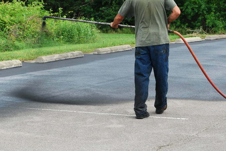 The Many Benefits of Sealcoating